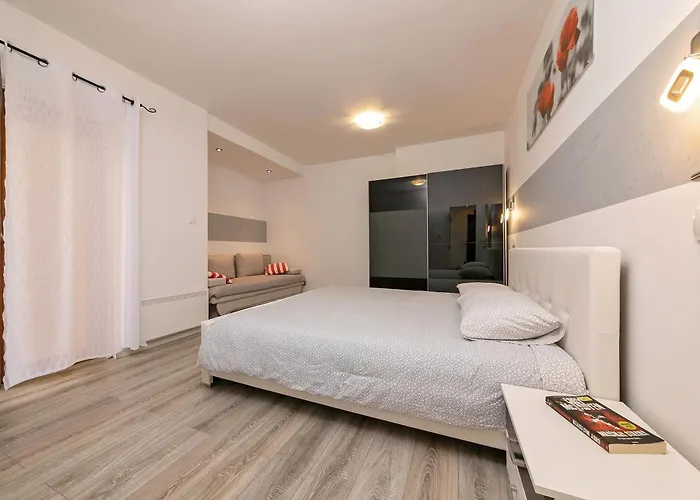 Apartments Paulino